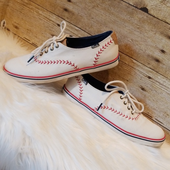 baseball tennis shoes